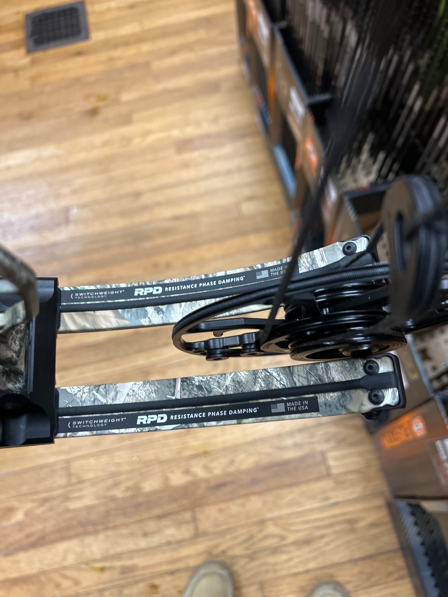 (Used) Mathews LH Lift 33