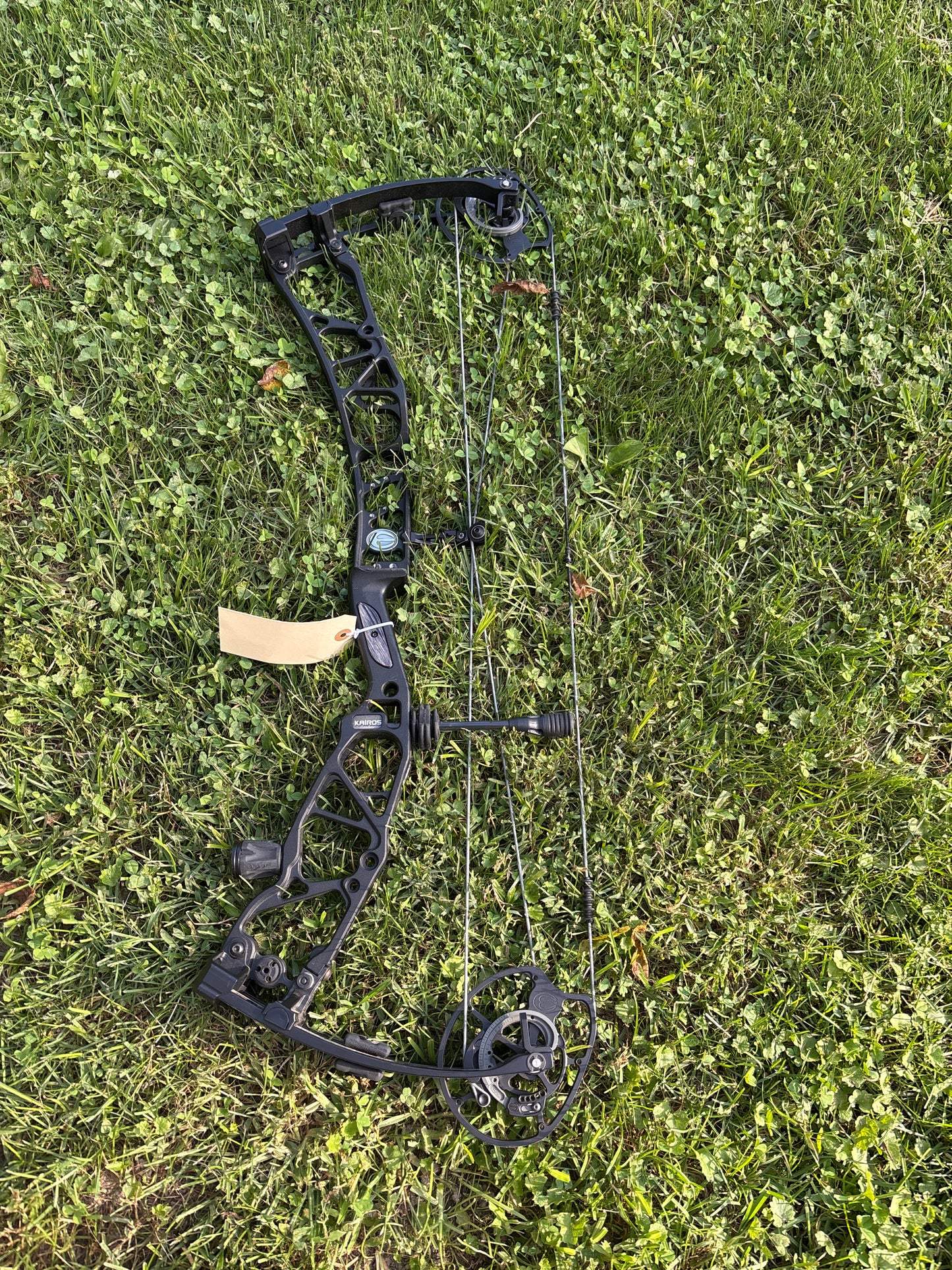 (Used) Elite Archery Kairos #70 bow