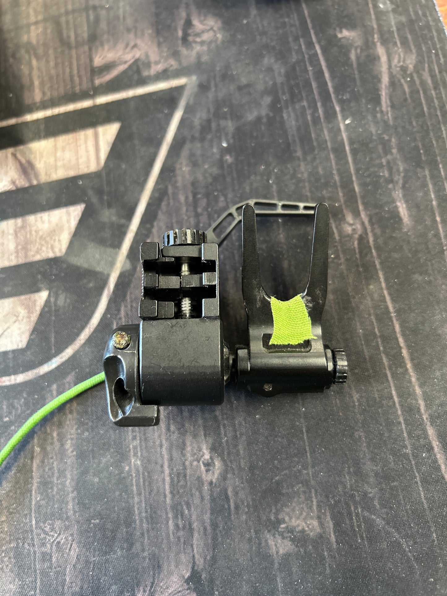 (Used) Hoyt QAD Ultrarest Integrate MX Arrow Rest