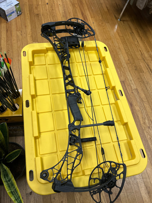 (Used) Mathew’s Lift 29.5 With accessories 