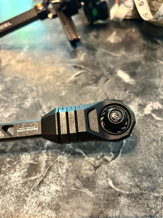 Used(Mathews 12 inch Bridgelock Stablizer)