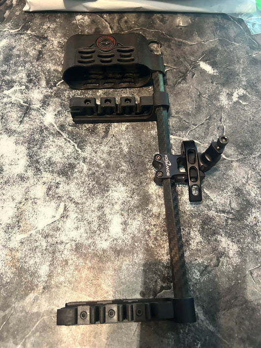 Bowtech 4 arrow center mass quiver (no box)