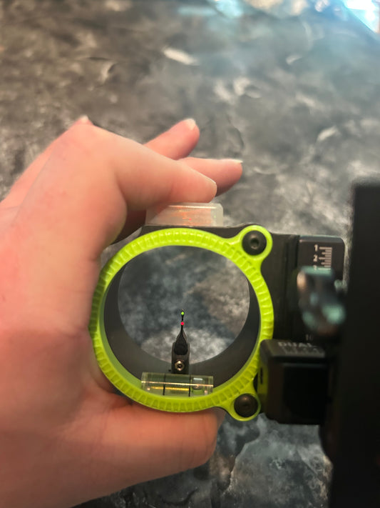 Bowtech Centermass Dual Trac Adjustable Bow Sight (RH) (No package)