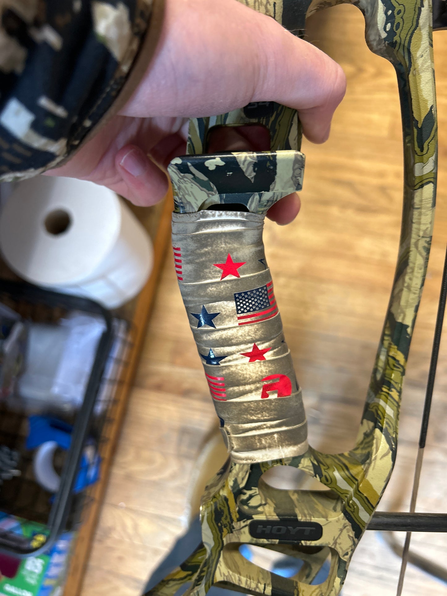 (Used) Hoyt VTM Thirty Four with quiver