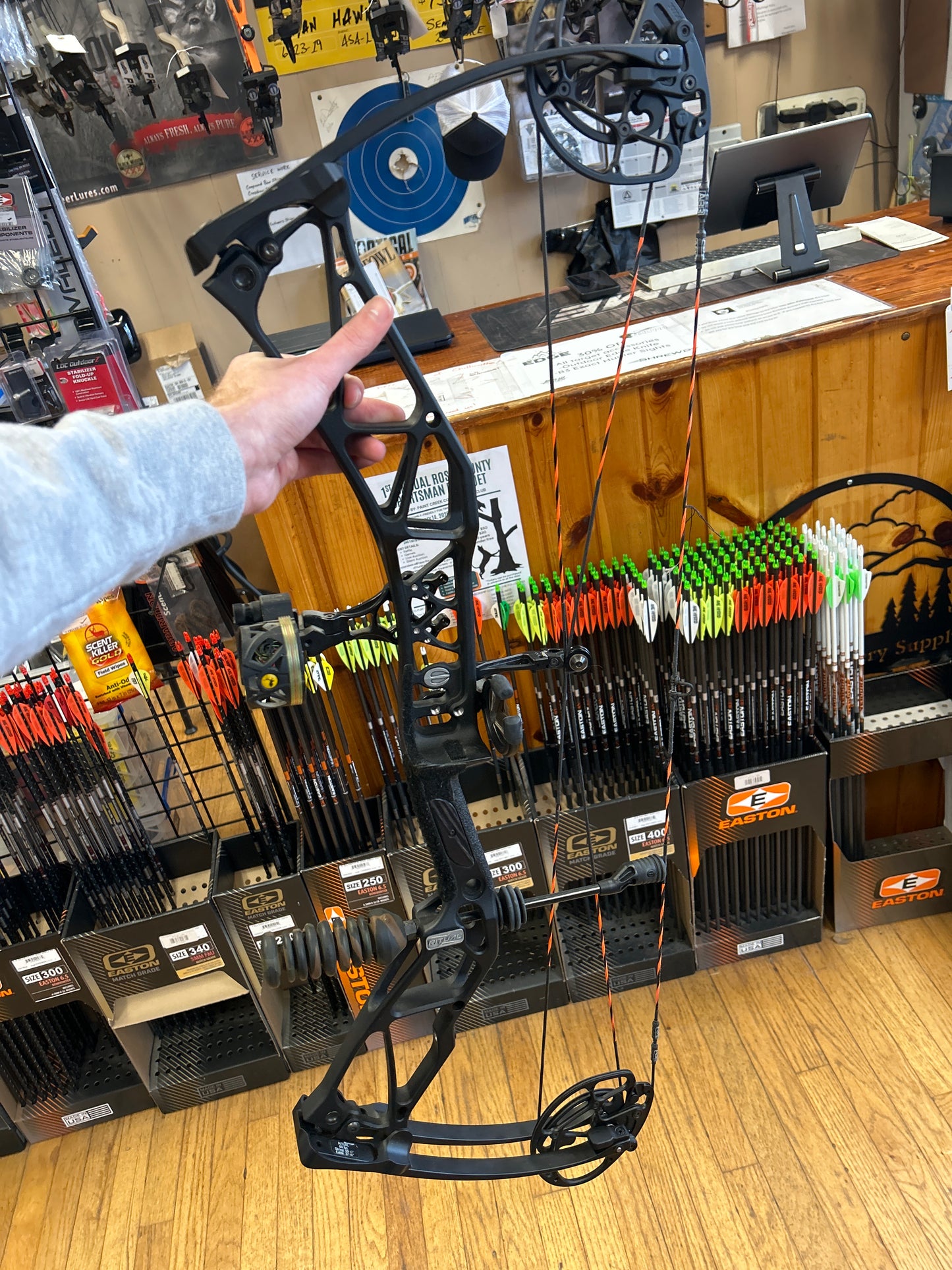 (Used) Elite Ritual with trophy ridge sight