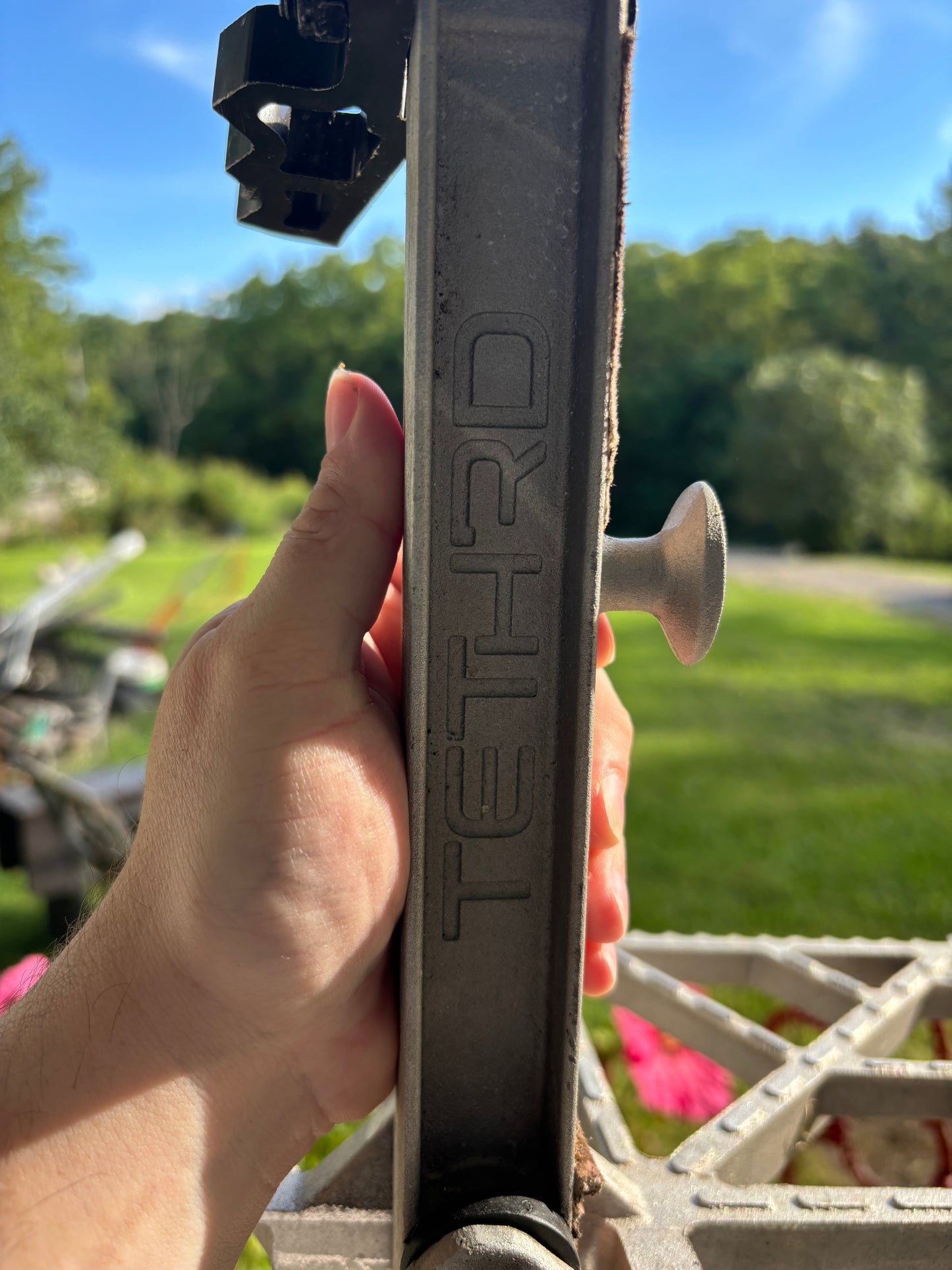 (Used) Tethrd Predator XL platform with carrying case