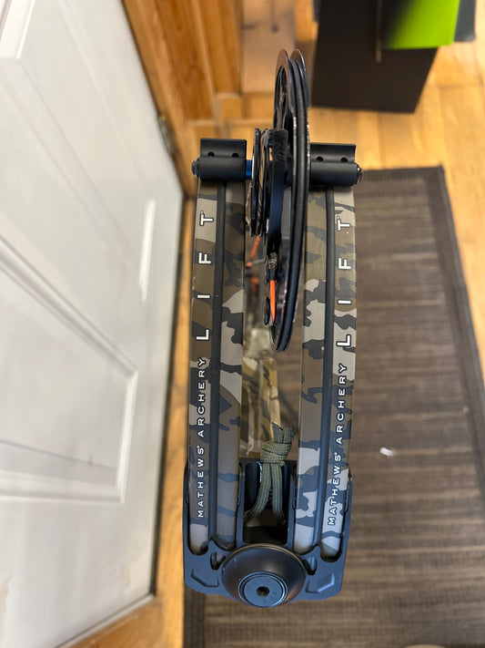 (Used) Mathews Lift 33” Bottomland with Limb Legs