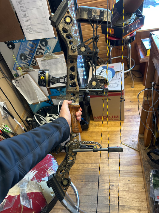 (Used) Mathews Conquest 3