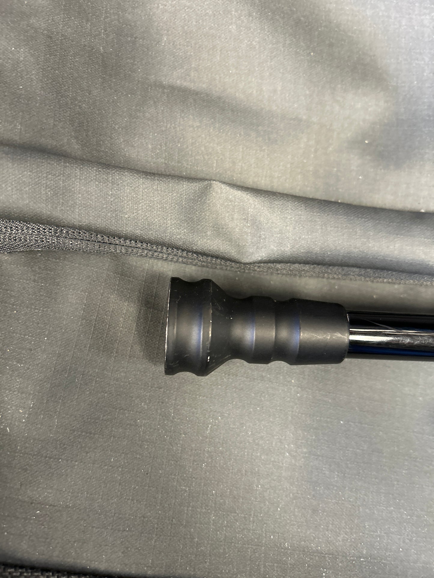 (Used) 28” Bowfinger Black Stabilizer