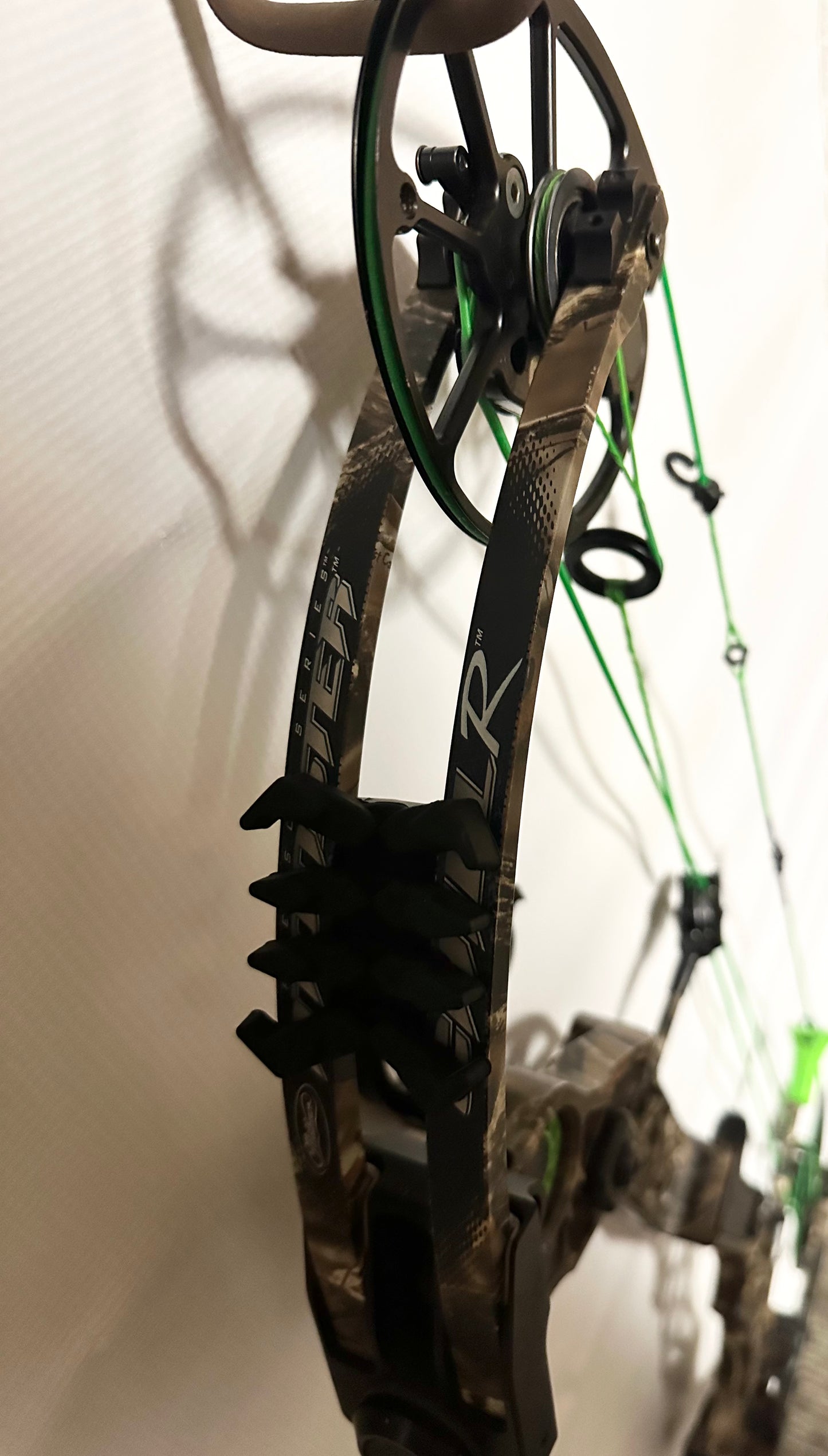 Used Mathews ChillR - RH - 60lb