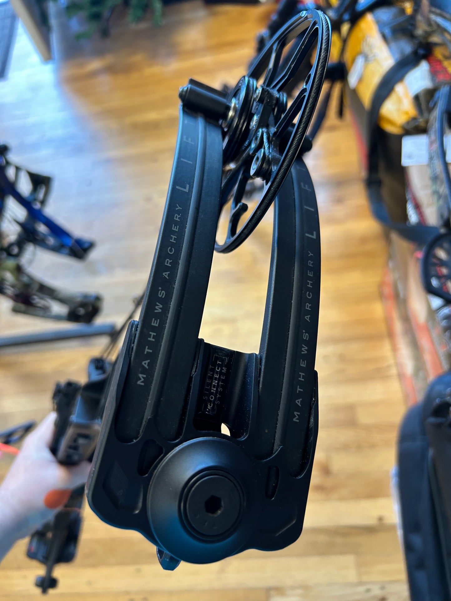 Used(Mathews Lift 29.5 with rest)