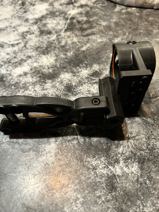 (Used) Fuse five pin sight RH